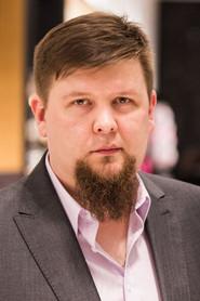 Tarmo Põiklik as Hairy with Glasses in Alien or: The Escape of Valdis in 11 Chapters 2006