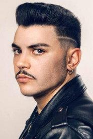 Izi as Alex - Zeta in Zeta: Una Storia Hip-Hop 2016