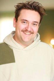 Benjamin Cléry as Kévin Garcia in C'est qui le chef ?