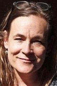 Julie Carlsen as Julie in Hvor lyset kommer ind 2013