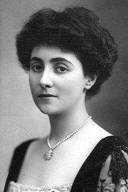 Margaret Dale as Mrs. Sarah Belden in Week End Husbands 1924