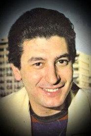 Omar Khorsheid as مصطفى in Meet 1977