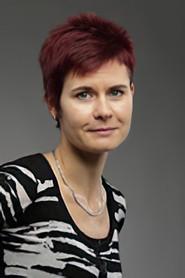 Tereza Chudobová as Majda in Eine zauberhafte Erbschaft 1986