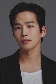 Go Yoon as Hyeon Bong-hak in Ode to My Father 2014