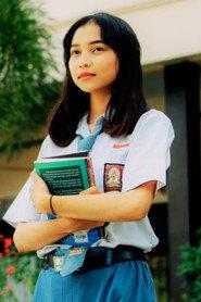 Dian Novita as Saras in PENCOERIAN BALIK! 2024