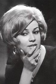 Kaiti Grey as singer in We despised My Sweetness 1965