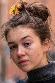 Thit Aaberg as Freja in Peculiar People 2023