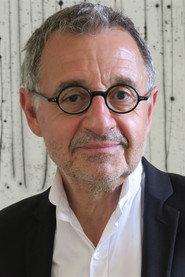 Pierre-Olivier Scotto as Marc in Le Roman de Lulu 2001