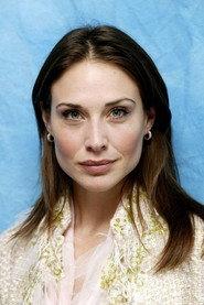 Claire Forlani as Caroline in Confinement 2026
