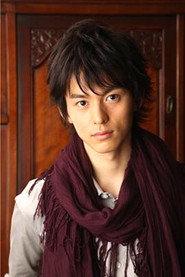 Shinwa Kataoka as Renn Kosaka / Go-On Blue in Engine Sentai Go-Onger vs. Gekiranger 2009