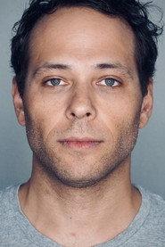 Daniel Hartwig as Linus in The Treatment 2015