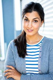 Jasmine Elist as Shira in Sepulveda Story