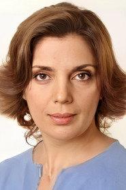 Hülya Karakaş as Füruzan in Wax-Scented Women 1996