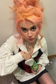 Elifnaz Öngören as Leyla in Naciye Sahnede 2024