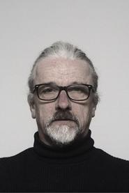 Crispin Buxton as Cousin in The Eternal Daughter 2022