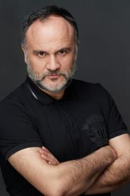 Carlos Cañas as Azorín in Slaves and Kings 2021