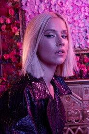 Dagny Norvoll Sandvik as Nora (voice) in Origin of Man 2019