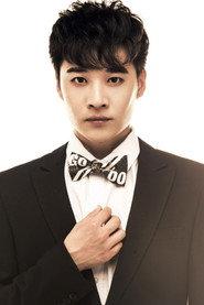 Ayden Wong as Fang Tushan in The Phantom Of Lost World 2019
