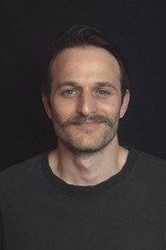 Ufuk Özdemir as Cihat in Bizim Hoca: Bezdum da! 2023