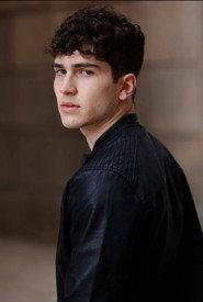 Simone Flandina as Matteo in Intrecci 2026