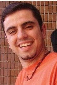 Vagner Fagundes as Grilo Feliz in The Happy Cricket and the Giant Bugs 2009