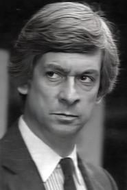 Héctor Biuchet as Inspector Benedict in The Curious Dr. Humpp 1969