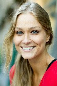 Sarah Lawrence as Eve in I'll Be Around 2020
