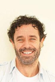 Kyle Paul as Alex in Robinhood 2025