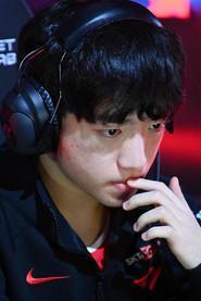 Ryu Min-seok as Self in T1 Rose Together 2024