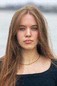 Lily Kirk as Sophie in Infatuation 2023