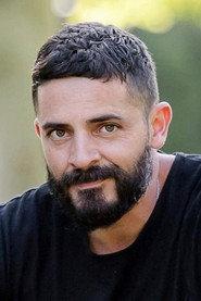 Alejandro Cardenas as in Se chiudi gli occhi 2008