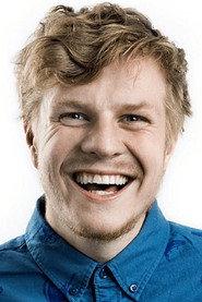 Victor Lander as Komiker in Grin til Gavn 2021 2022