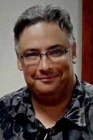 Omar Patin as Bartender in Los Frikis 2024