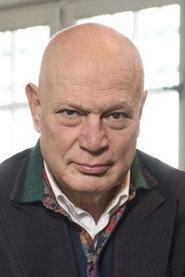 Robert Aschberg as Flyttgubbe in Bad Neighbours 2026