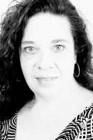 Laura Insúa as Empleada de escribanía in Paternoster 2016