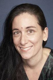 Dimitra Kontou as Maya in El Viaje de Ana 2021