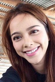 Sari Yanti as in Biarkan Cinta Tersenyum Lagi