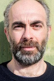 Michele Sinisi as Maresciallo Fagiano in Chi m'ha visto 2017