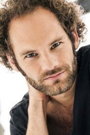 Maximilian Schafroth as Pfleger Roman in A Song for Mia 2019