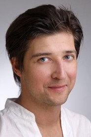 Sergey Kozin as Gleb in While the Heart is Beating 2018