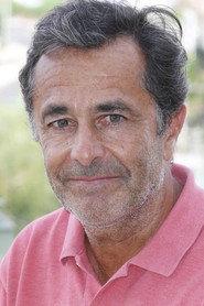 Nicolas Vanier as Nicolas Vanier in Le voyageur du froid 2003