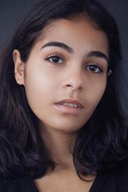 Cynthia Oliveira Souza as Ellie in HeartAche 2023