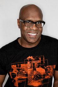 Everett Bradley as Mike in The Millennials 2015