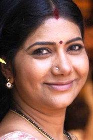 Usharani as Selvi in Aagaaya Gangai 1982