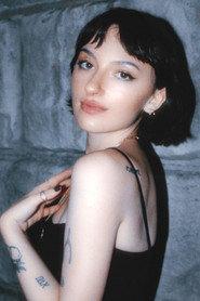 Madeline Blair as lav in dream (x 3)