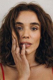 Juliane Araújo as Lilly in The Cold Front Brought by the Rain 2016