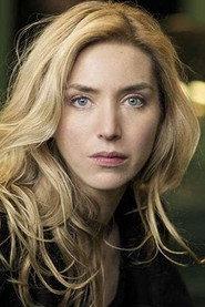 Cyrielle Debreuil as Virginie in Murder in Aquitaine 2018