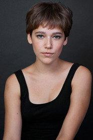 Azul Fernández as Ana in The Summer Hit 2025