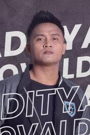 Aditya Novaldi as Willem/Konsumen Pria in Black Diary: Liriell's New Chapter
