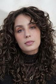 Ascia Al-Shammiri as أمل in Honeymoonish 2024